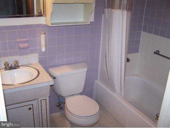 4 B Walnut Road Manahawkin, NJ 08050 - Photo 7 of 17