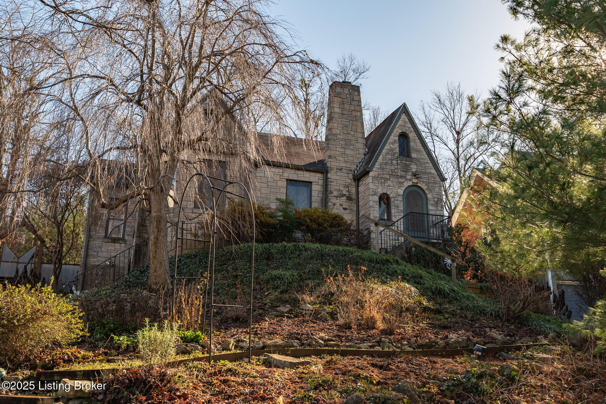 3-web-or-mls-1840-gresham-rd