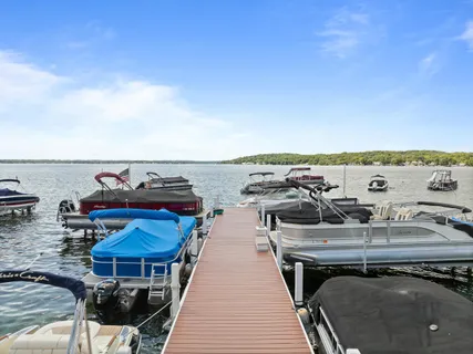 $127,500 | 335 Wrigley Drive, Unit 410, Lake Geneva, WI 53147