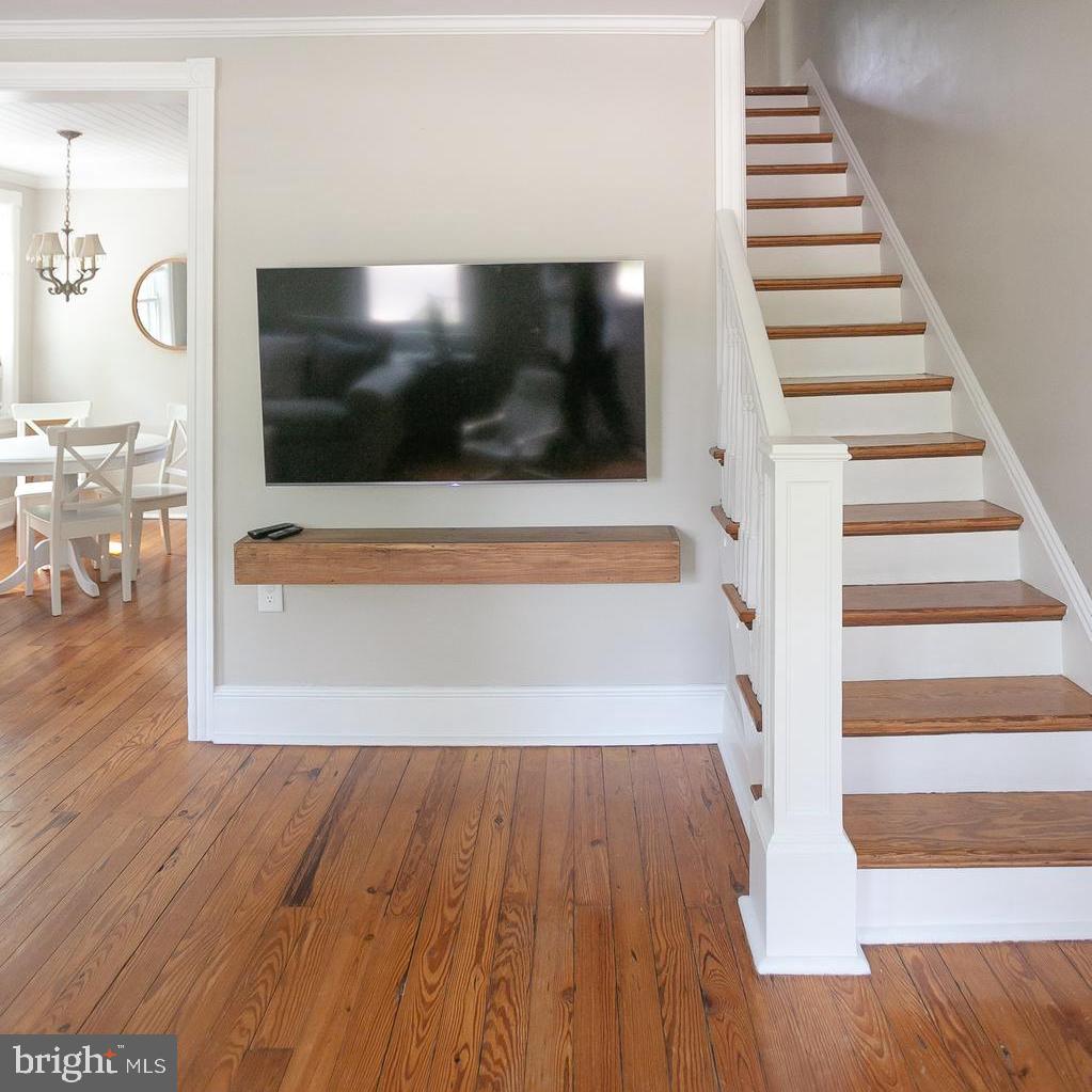 16 West College Avenue Yardley, PA 19067 - Photo 9 of 23 Unit 2
