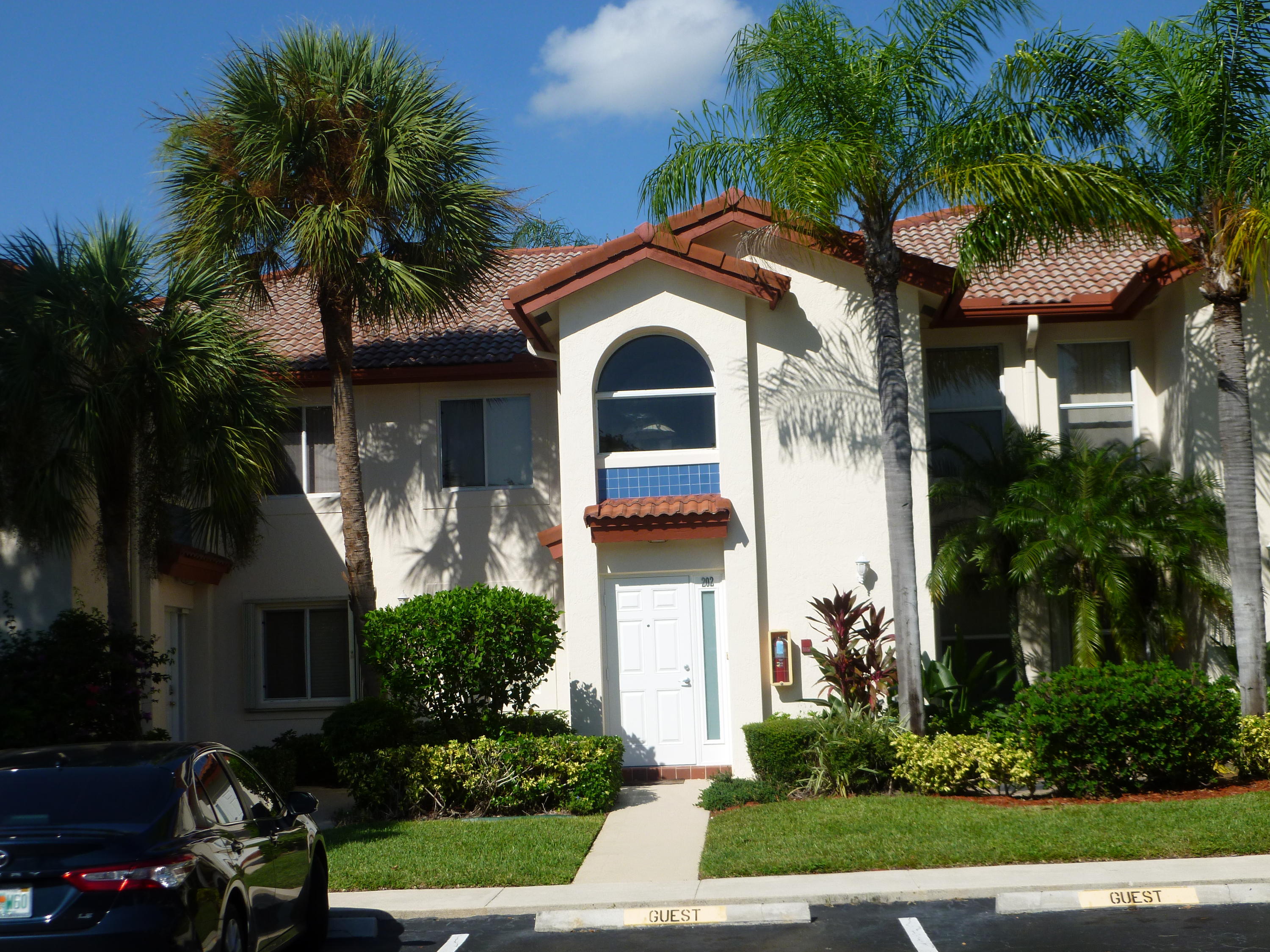340 Northwest 67th Street, Unit 102 Boca Raton, FL 33487 - Photo 3 of 18 Building