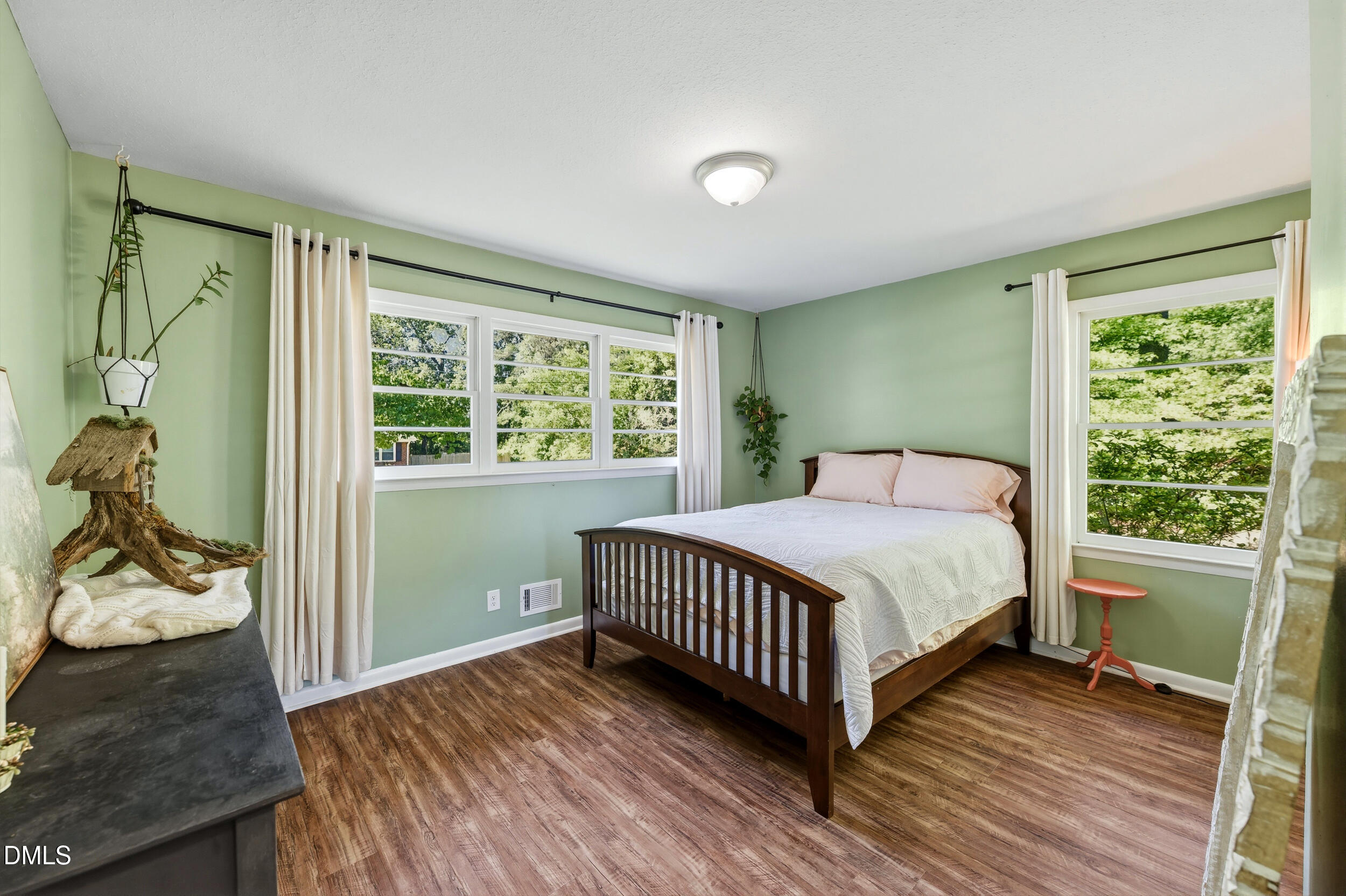 356 Holland Road Smithfield, NC 27577 - Photo 17 of 27 17 -356 holland dr, interior