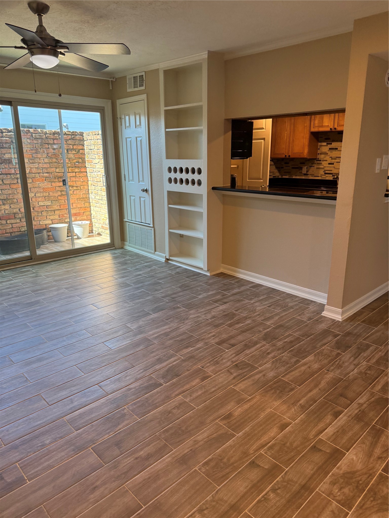 1909 Brun Street, Unit 4 Houston, TX 77019 - Photo 8 of 50