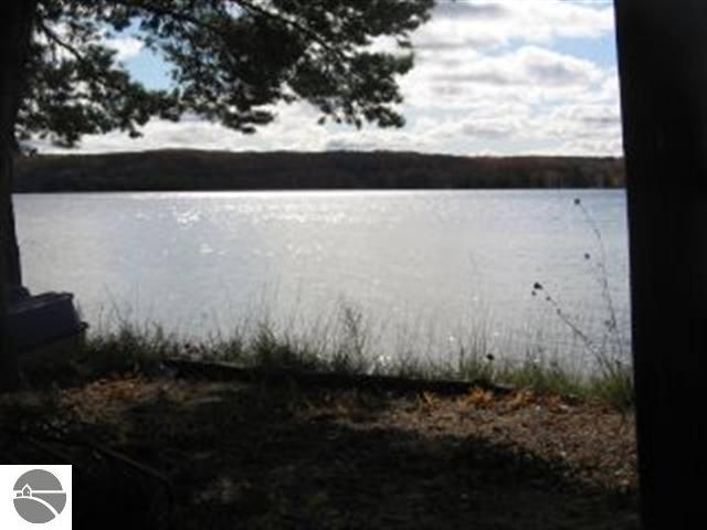 196 South Intermediate Lake Road Central Lake, MI 49622 - Photo 4 of 13 1698002-3.JPG