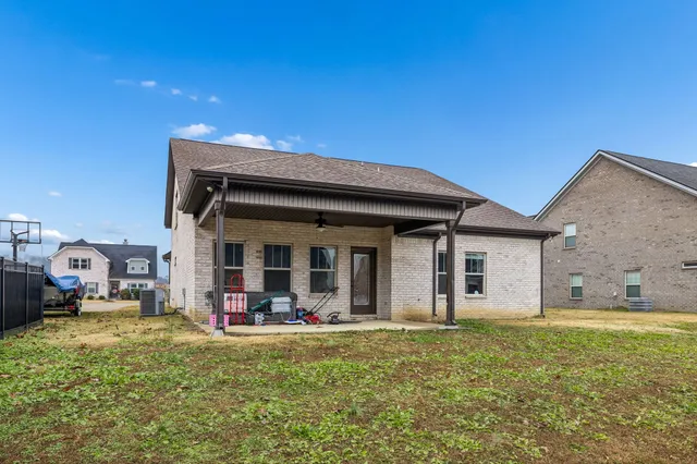 $574,900 | 605 Eagle View Drive, Eagleville, TN 37060