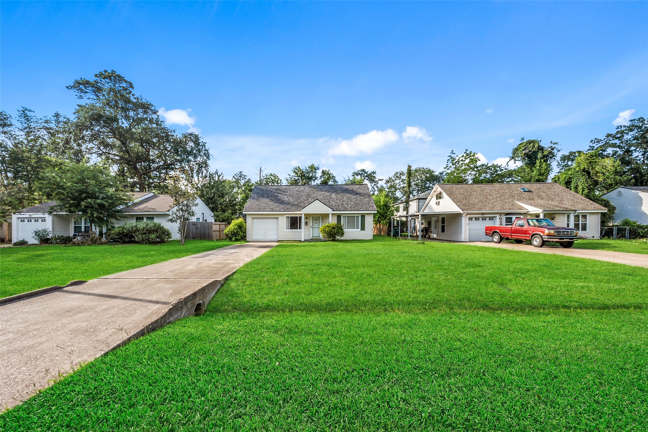 1034 Lamonte Lane Houston, TX 77018 - Photo 3 of 31
