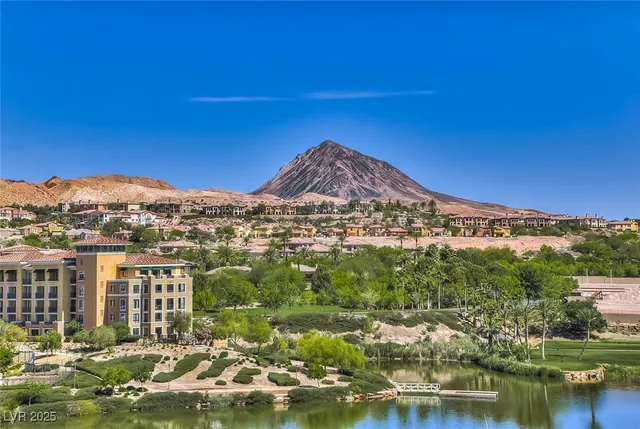 $695,000 | 15 Via Mantova, Unit 205, Henderson, NV 89011