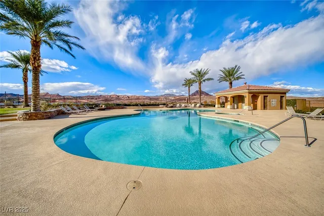 $695,000 | 15 Via Mantova, Unit 205, Henderson, NV 89011