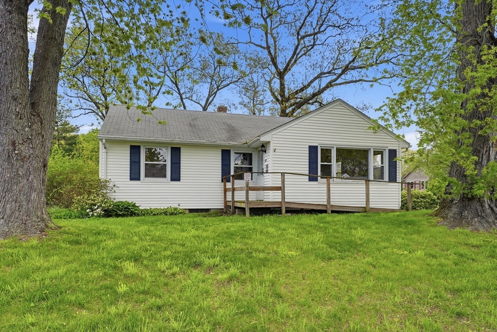 129 Cooper Street Springfield, MA 01108 - Photo 27 of 37