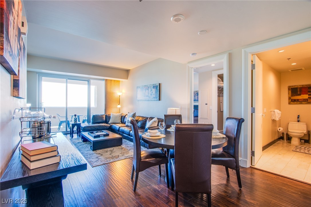 2700 South Las Vegas Boulevard, Unit 3307 Las Vegas, NV 89109 - Photo 1 of 15