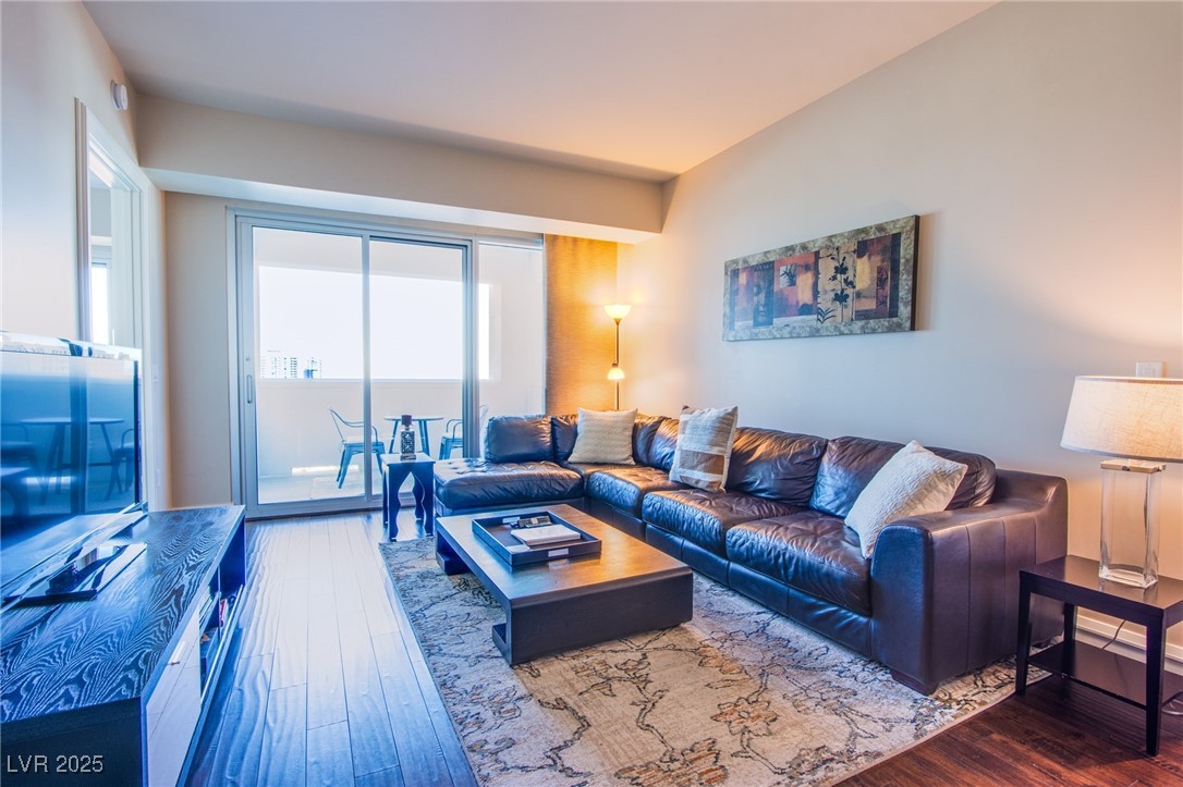 2700 South Las Vegas Boulevard, Unit 3307 Las Vegas, NV 89109 - Photo 2 of 15