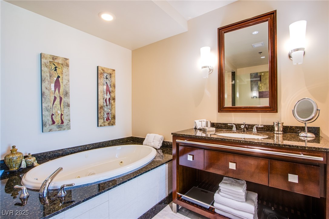 2700 South Las Vegas Boulevard, Unit 3307 Las Vegas, NV 89109 - Photo 8 of 15