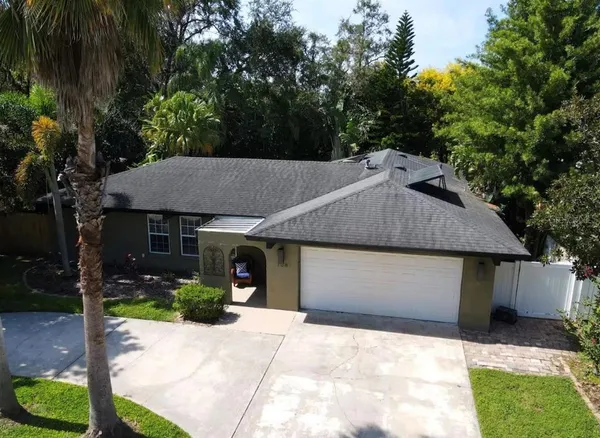 $3,450 | 738 Lake Howell Road, Maitland, FL 32751