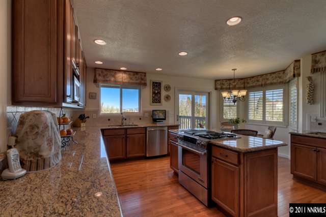 2361 Camelot Way Reno, NV 89509 - Photo 4 of 13 Photo 4