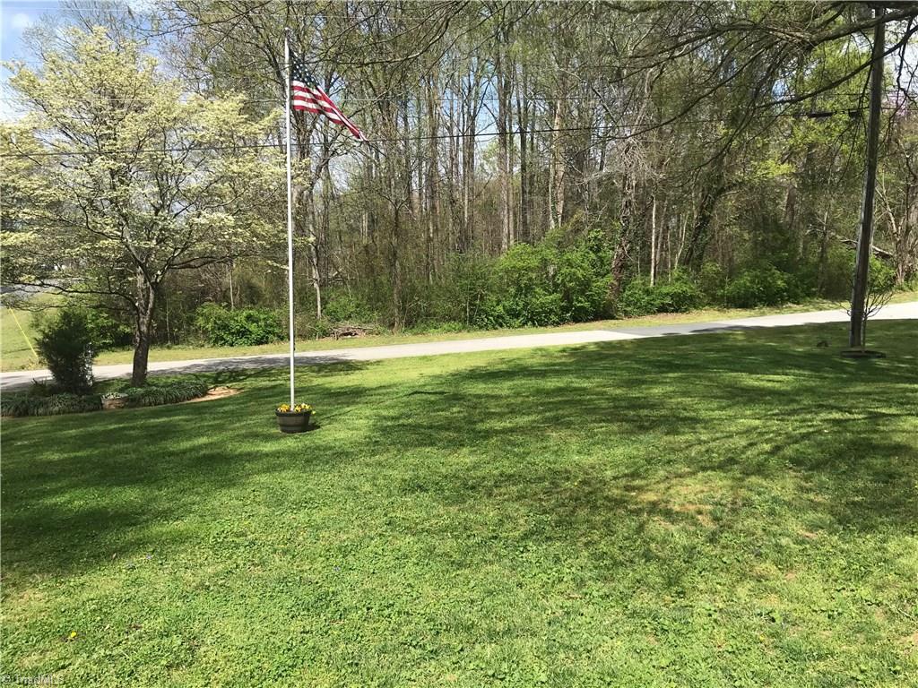 2707 Regal Road Reidsville, NC 27320 - Photo 3 of 23 Gallery Image 3