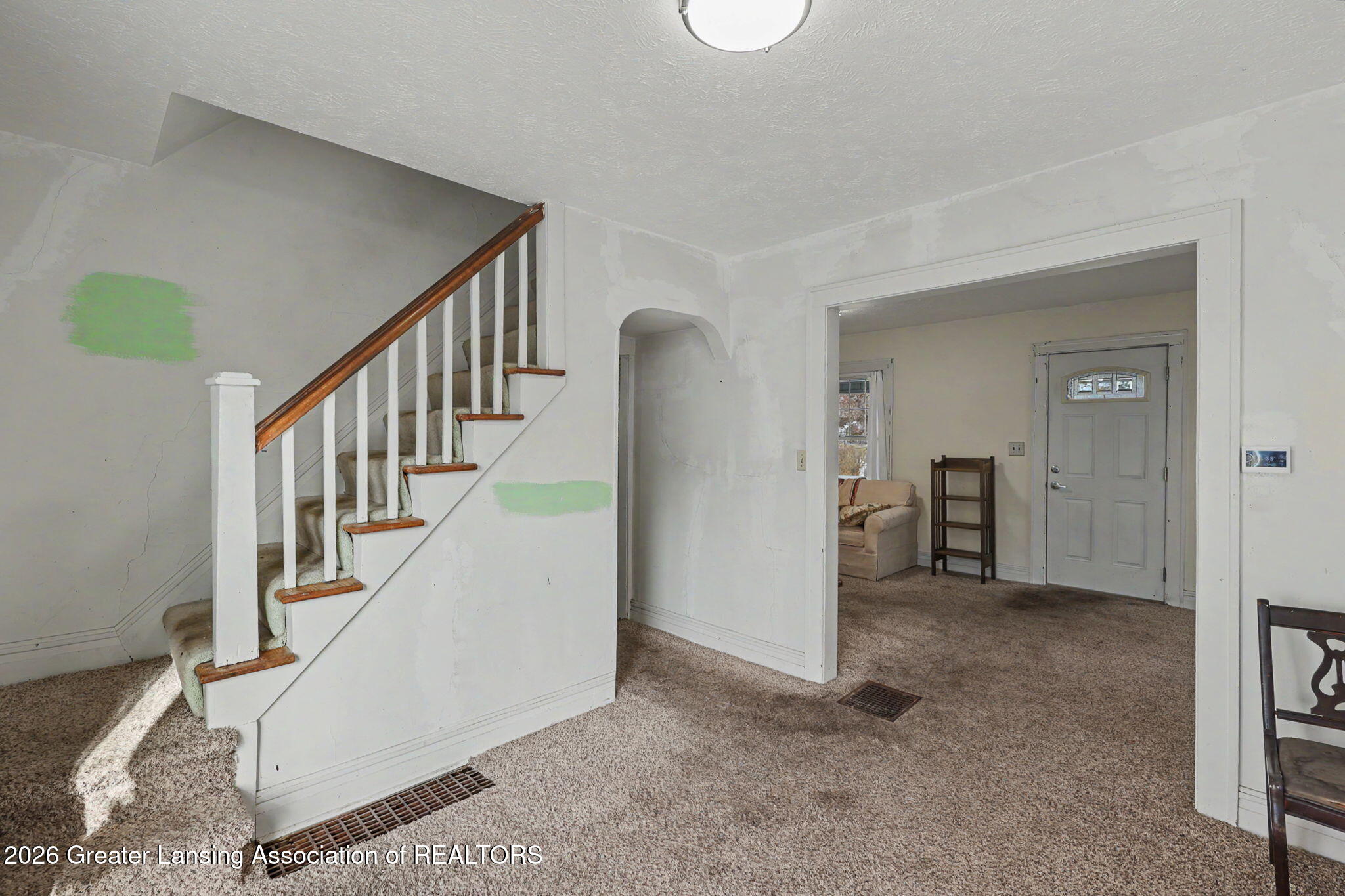 1207 Edward Street Lansing, MI 48910 - Photo 10 of 29 10-web-or-mls-CQ1A3098