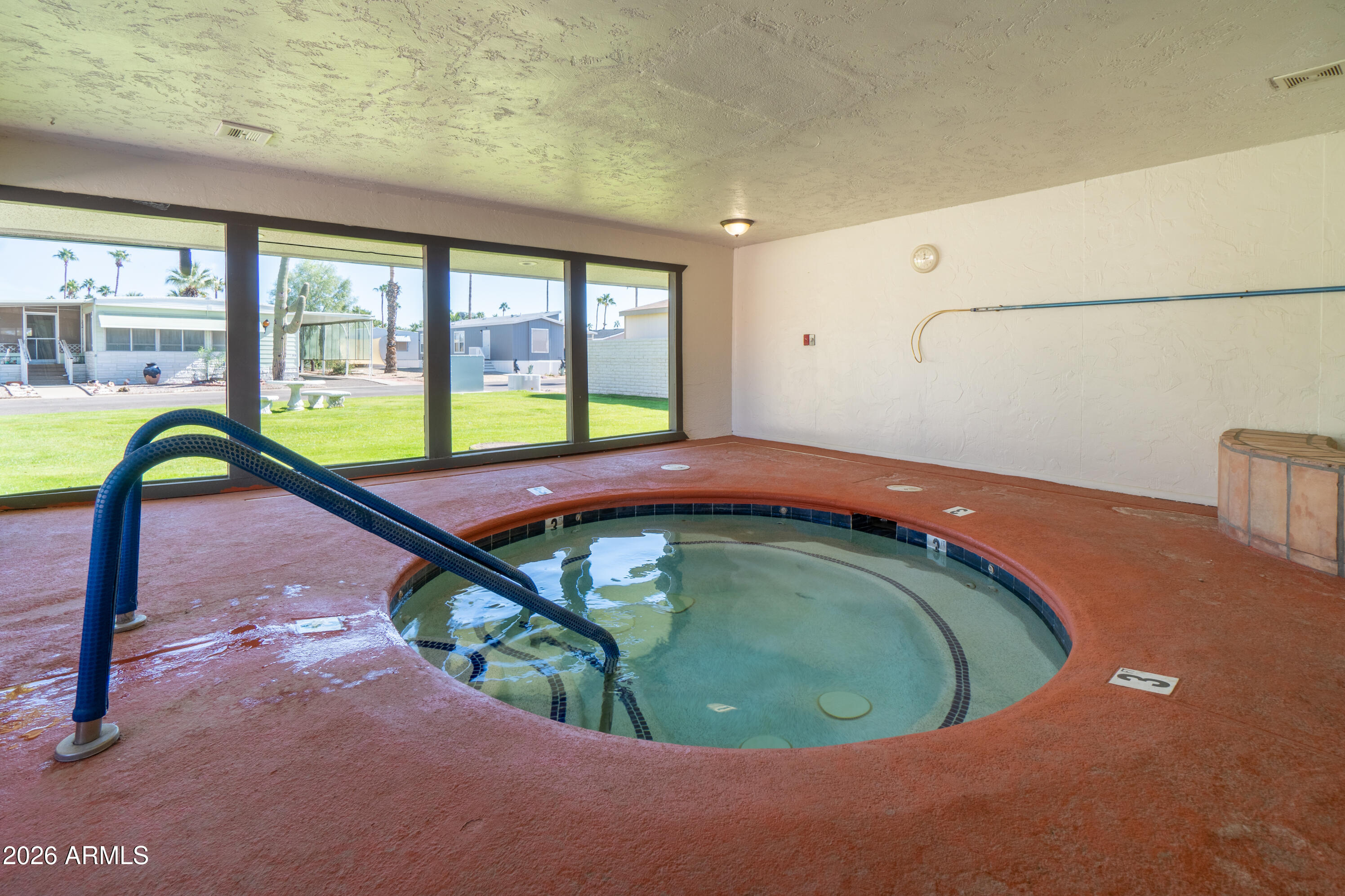 201 South Greenfield Road, Unit 361 Mesa, AZ 85206 - Photo 41 of 53 a room with window