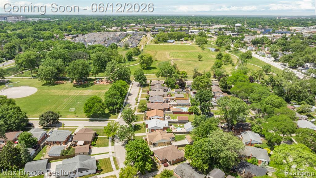 1918 Massoit Road Royal Oak, MI 48073 - Photo 30 of 36