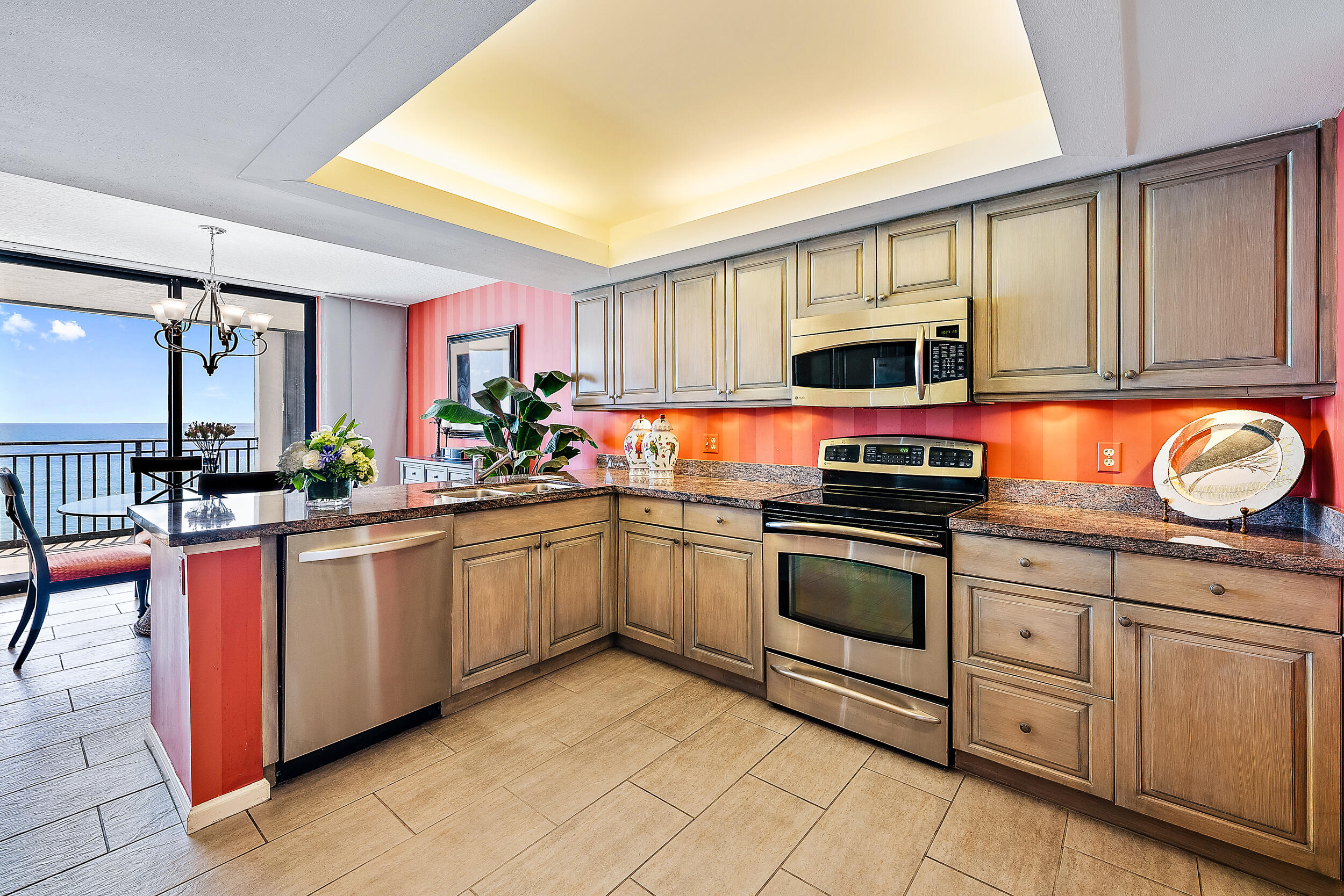 19750 South Beach Road, Unit 605 Jupiter, FL 33469 - Photo 13 of 45 Kitchen