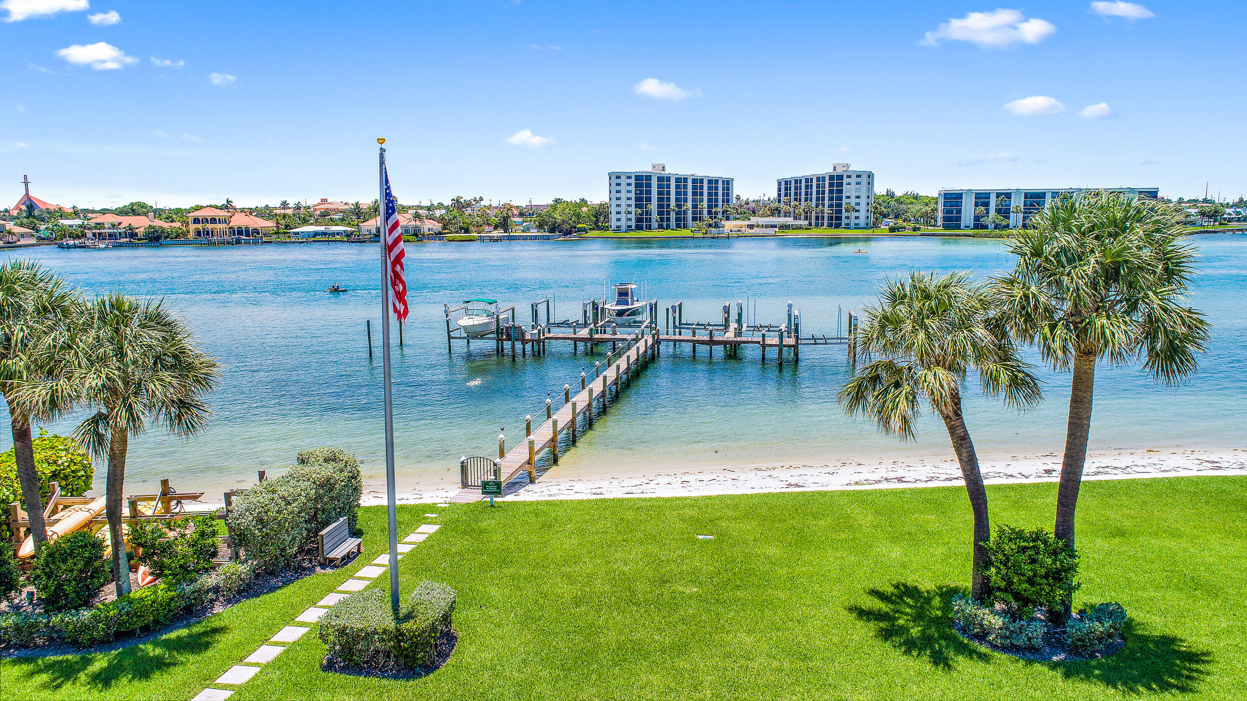 19750 South Beach Road, Unit 605 Jupiter, FL 33469 - Photo 5 of 45 Beach Walkway & Dock