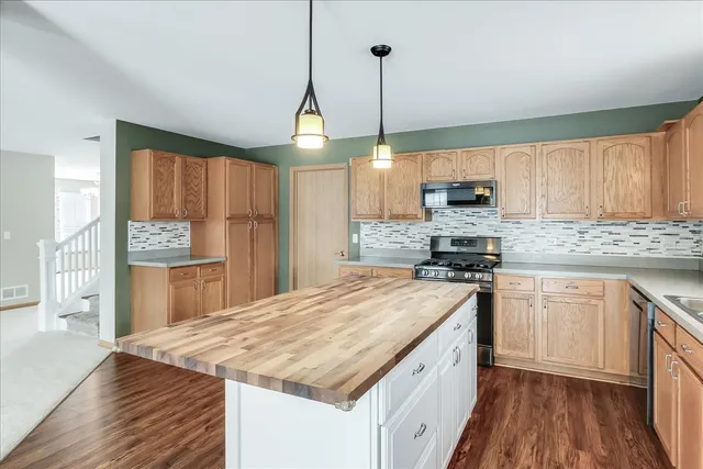 $410,000 | 600 Spring Drive, Marengo, IL 60152