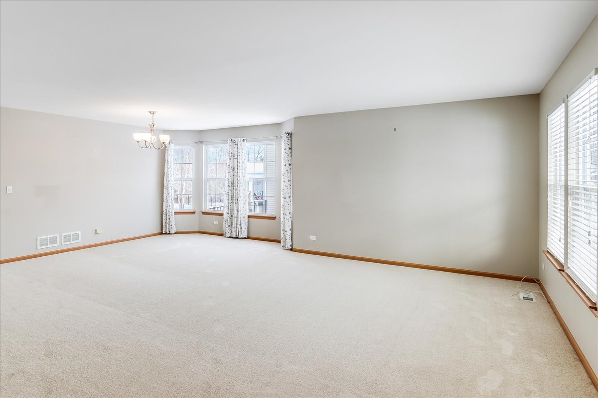 600 Spring Drive Marengo, IL 60152 - Photo 4 of 30