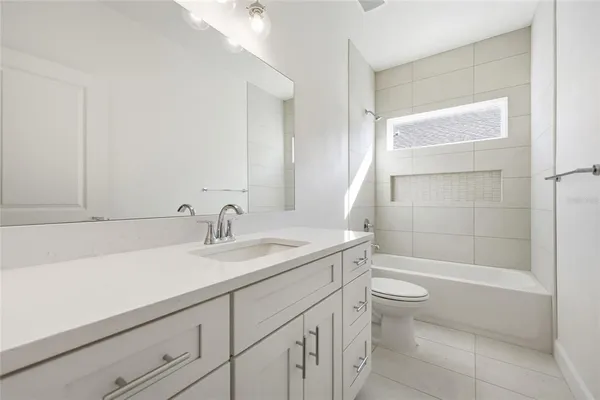 $384,900 | 6726 Southwest 10th Lane, Gainesville, FL 32607