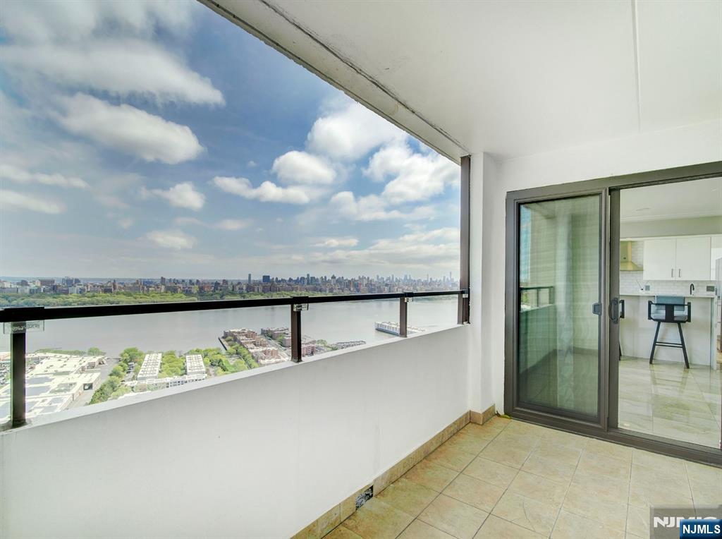 250 Gorge Road, Unit 29L Cliffside Park, NJ 07010 - Photo 14 of 31 Gallery Image 14