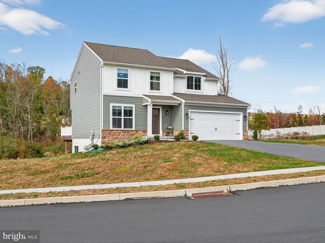 $485,000 | 29 Ladderback Lane, Reading, PA 19606