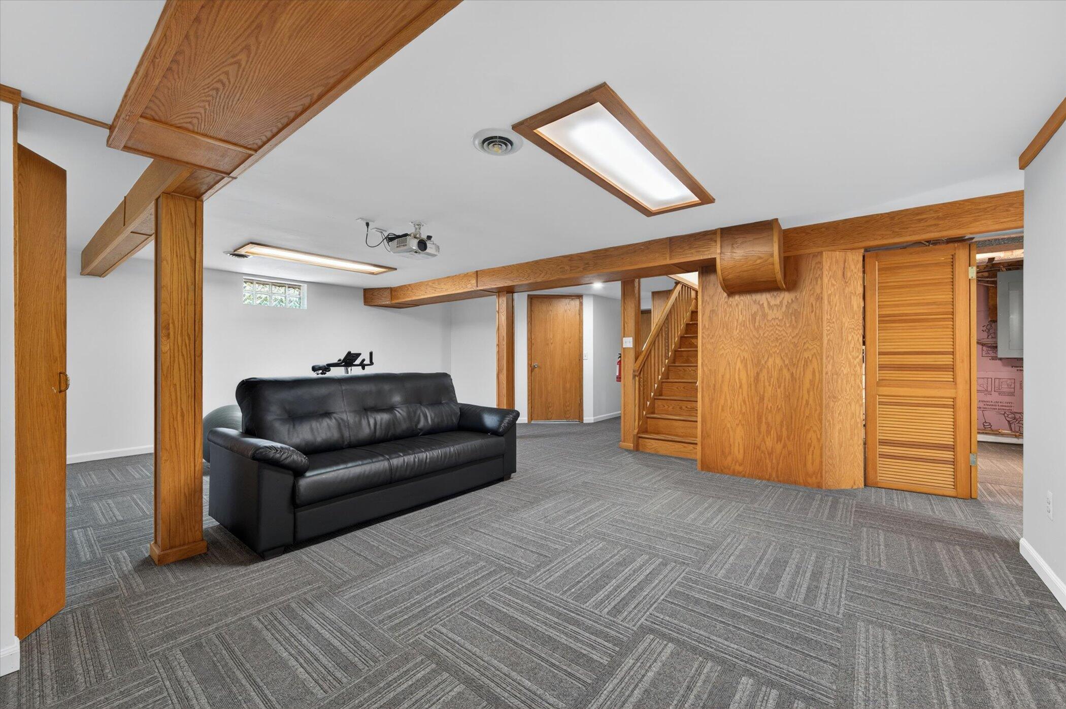 900 Pomona Road Ann Arbor, MI 48103 - Photo 26 of 60 26-900-Pomona-Rd-WindowStill