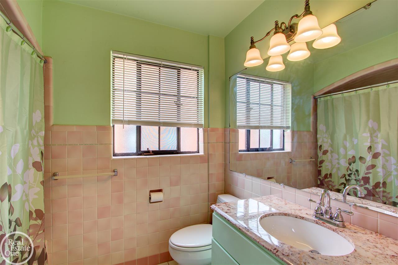 271 Moran Road Grosse Pointe Farms, MI 48236 - Photo 29 of 41