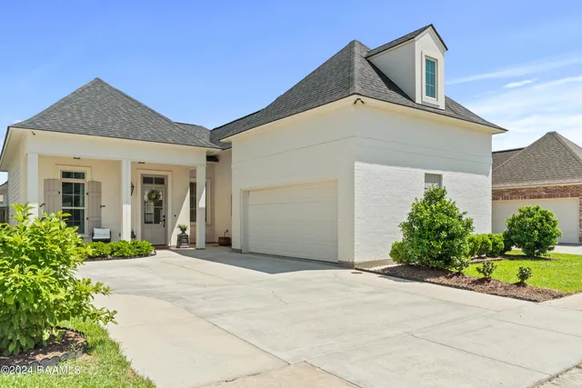 $410,000 | 529 Flycatcher Drive, Baton Rouge, LA 70810