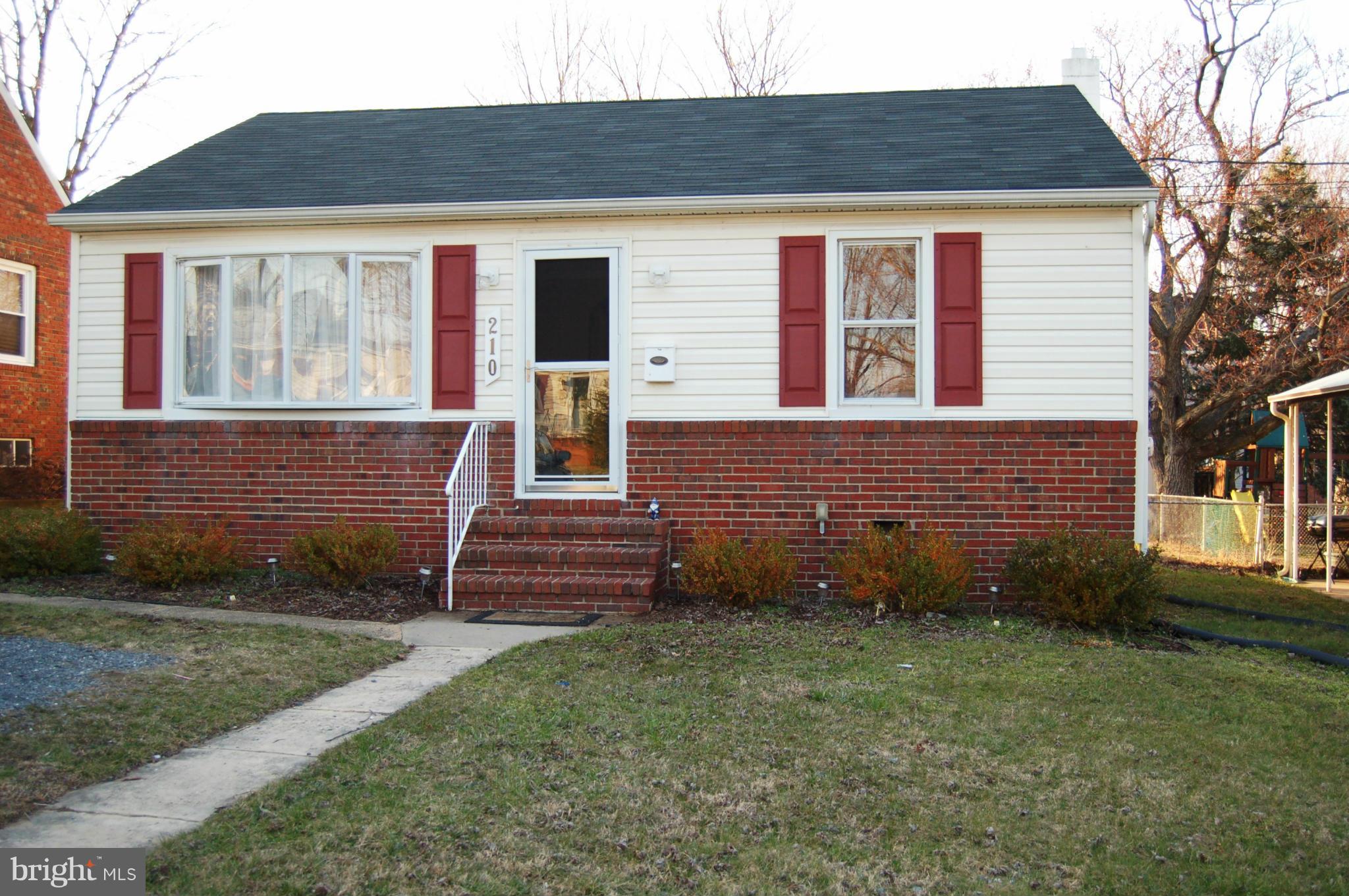 210 Lake Road Pasadena, MD 21122 - Photo 1 of 22 Exterior (Front)