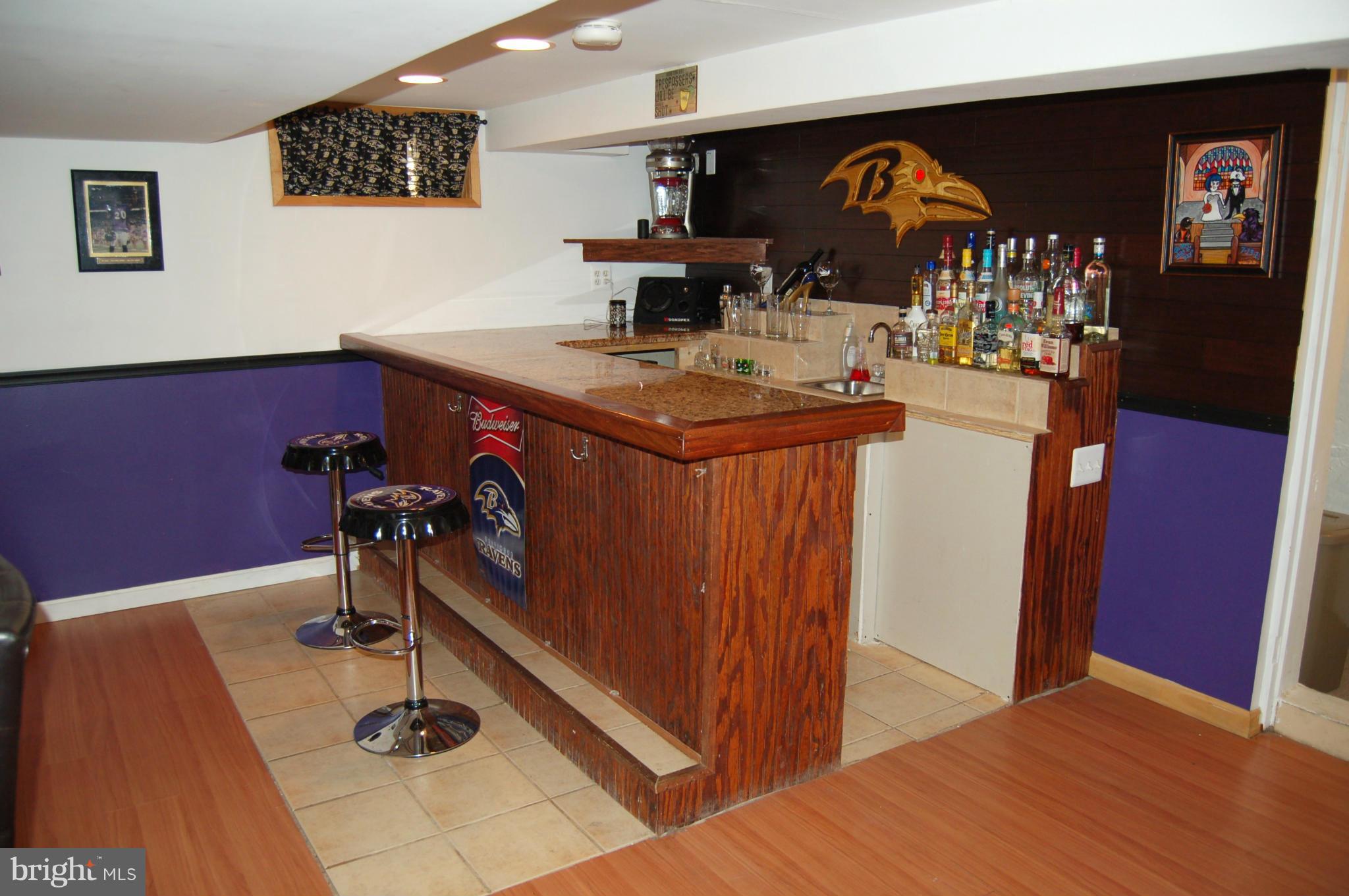210 Lake Road Pasadena, MD 21122 - Photo 21 of 22 Basement Bar