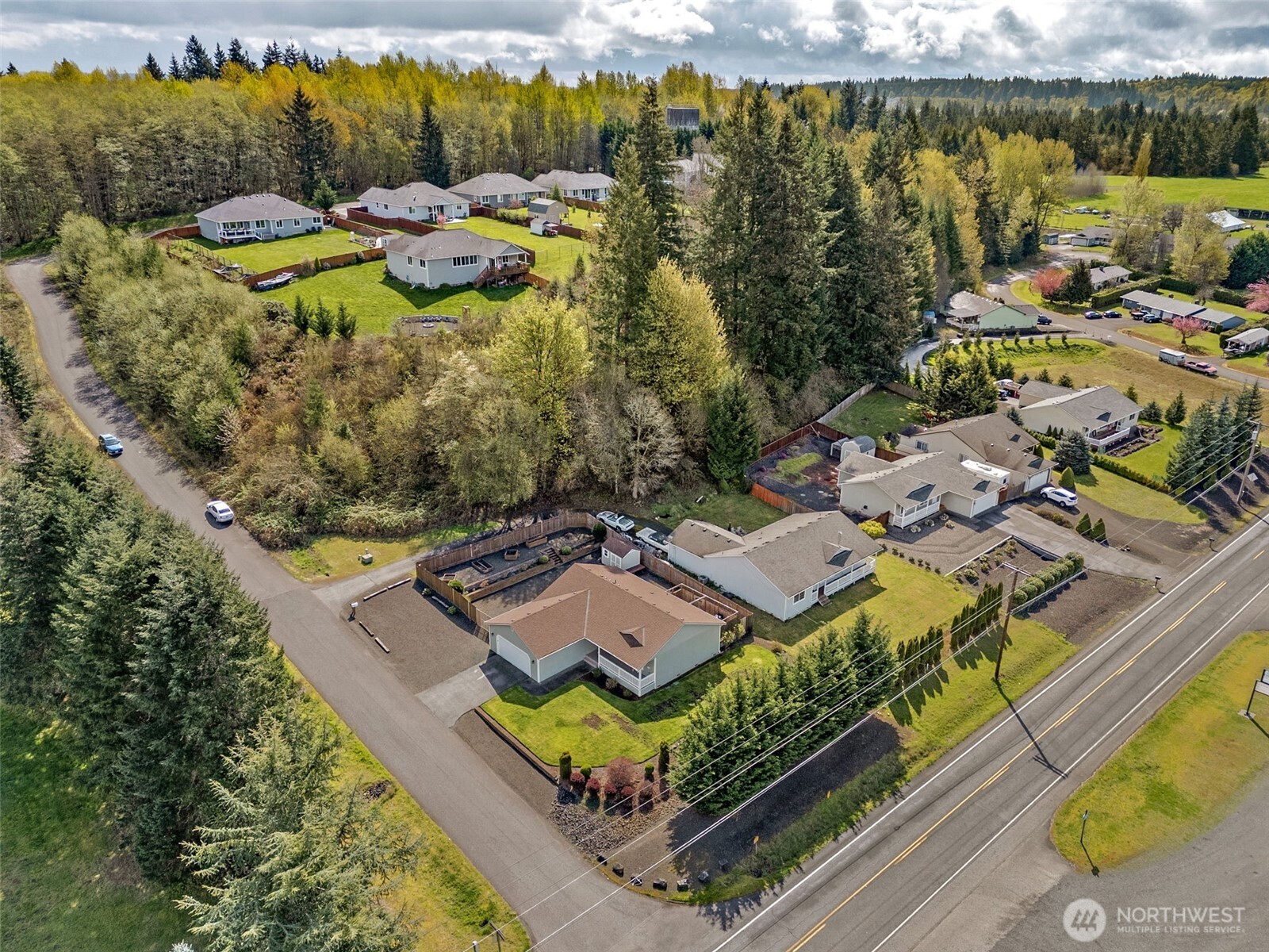10149 Albany Park Lane Southwest Rochester, WA 98579 - Photo 31 of 38
