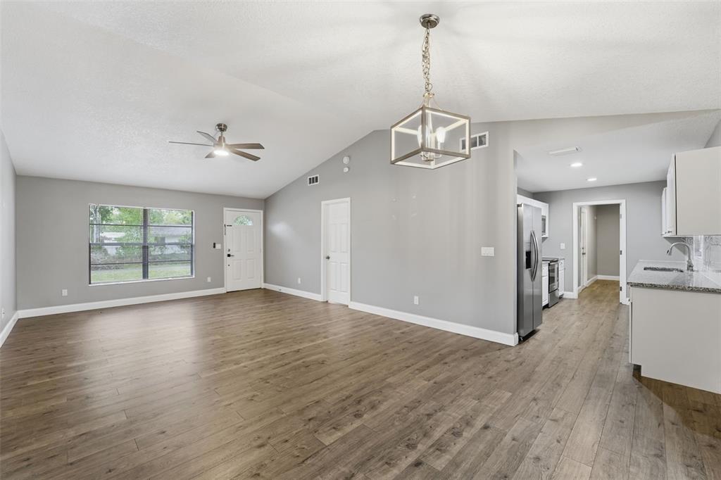 3211 Yule Tree Drive Edgewater, FL 32141 - Photo 13 of 38