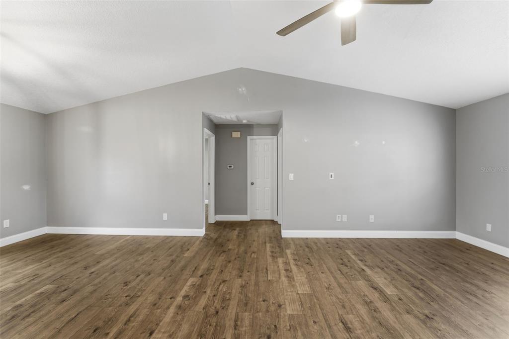 3211 Yule Tree Drive Edgewater, FL 32141 - Photo 17 of 38