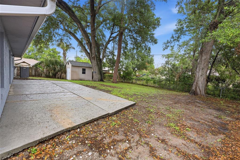 3211 Yule Tree Drive Edgewater, FL 32141 - Photo 4 of 38