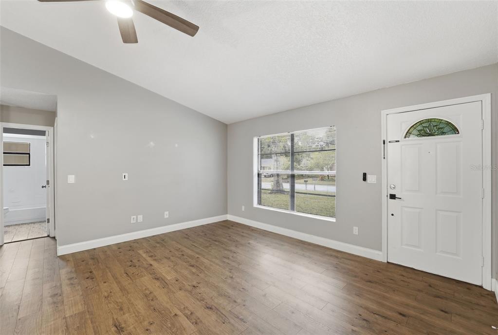 3211 Yule Tree Drive Edgewater, FL 32141 - Photo 9 of 38