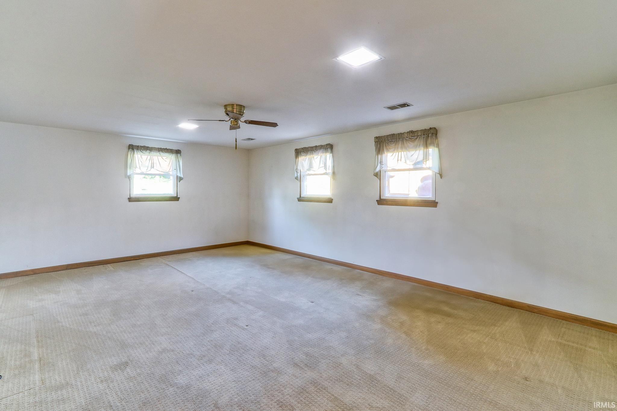 5711 Shelbourne Road Evansville, IN 47710 - Photo 23 of 36