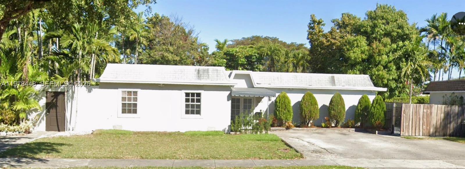 10241 Southwest 88th Street, Unit 1 Miami, FL 33176 - Photo 1 of 9