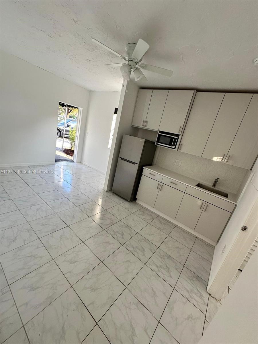 10241 Southwest 88th Street, Unit 1 Miami, FL 33176 - Photo 3 of 9