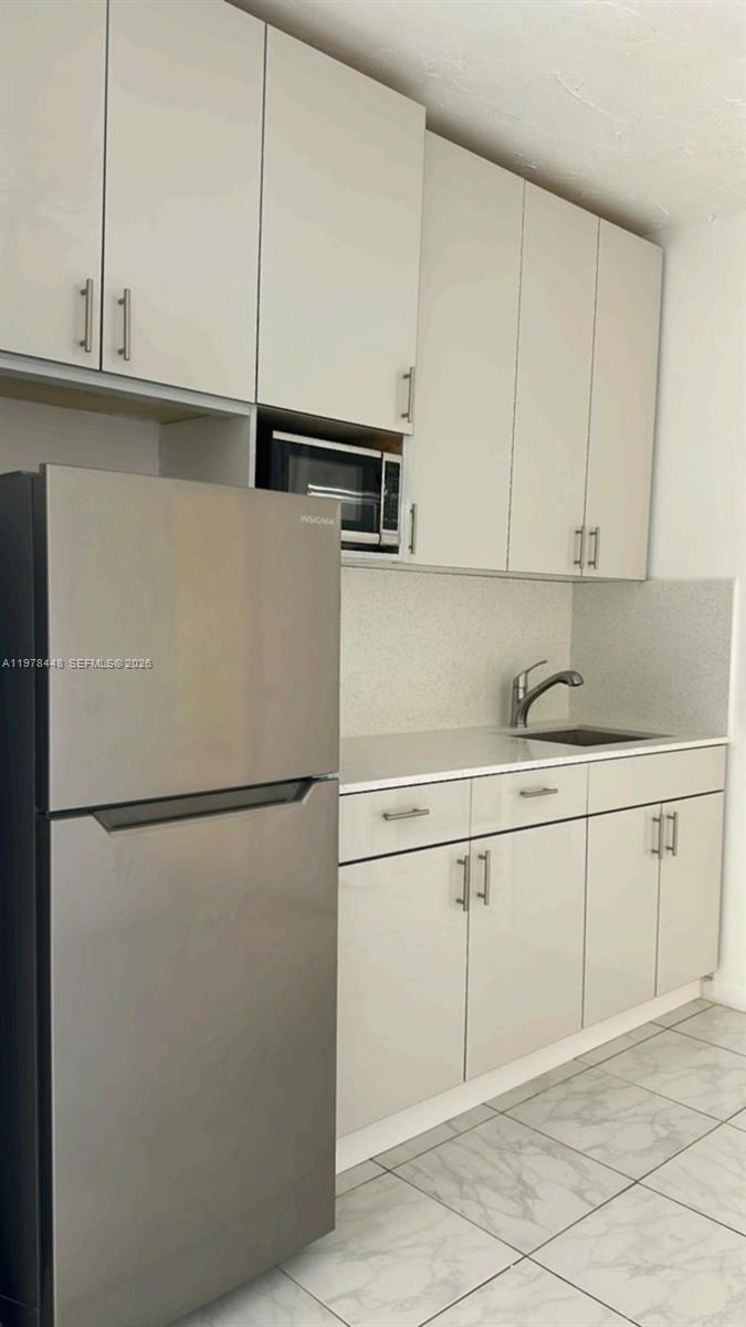 10241 Southwest 88th Street, Unit 1 Miami, FL 33176 - Photo 4 of 9