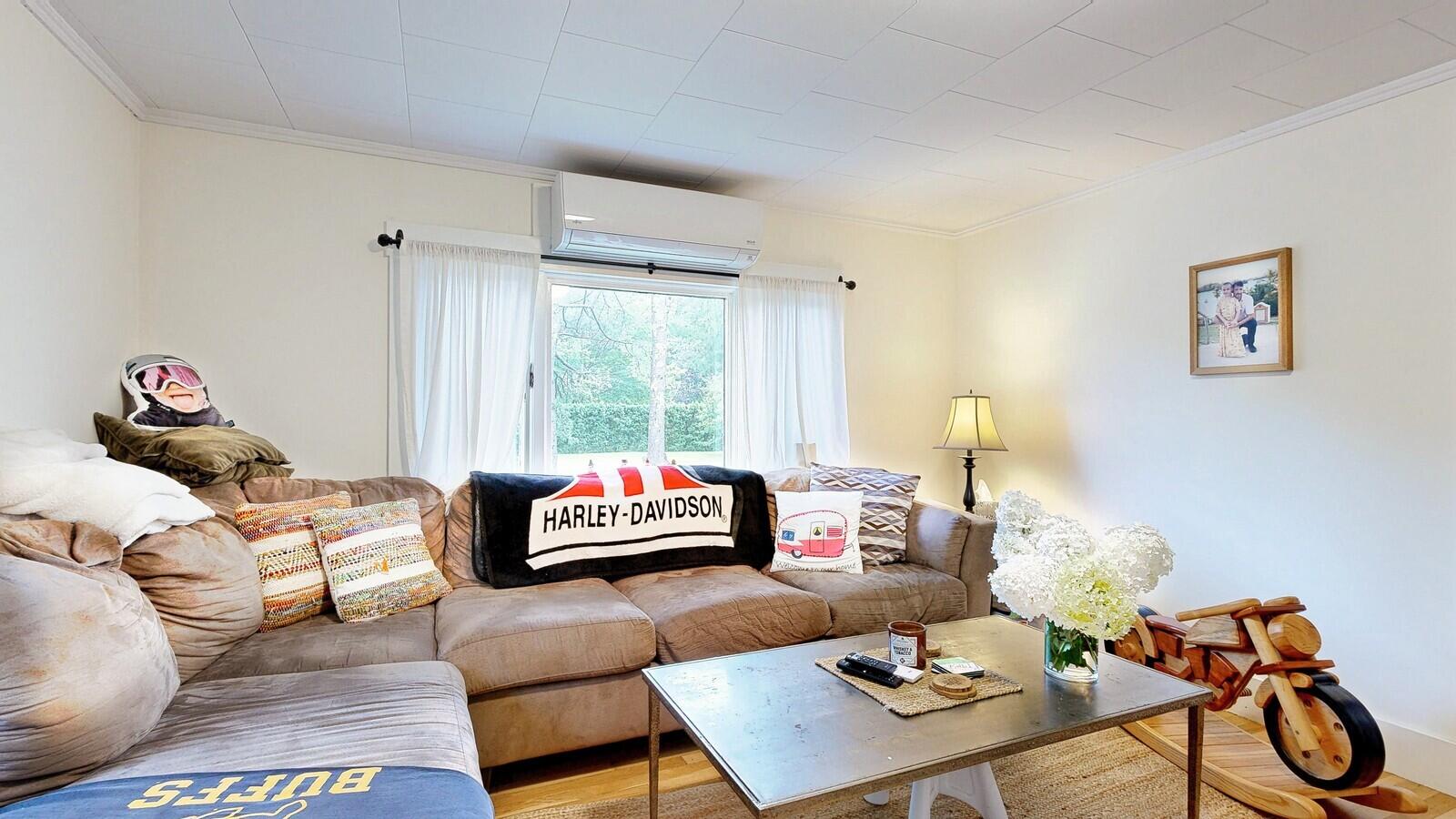 490 Alfred Road Kennebunk, ME 04043 - Photo 9 of 45 490-Alfred-Rd-Kennebunk-ME-08152023_1450