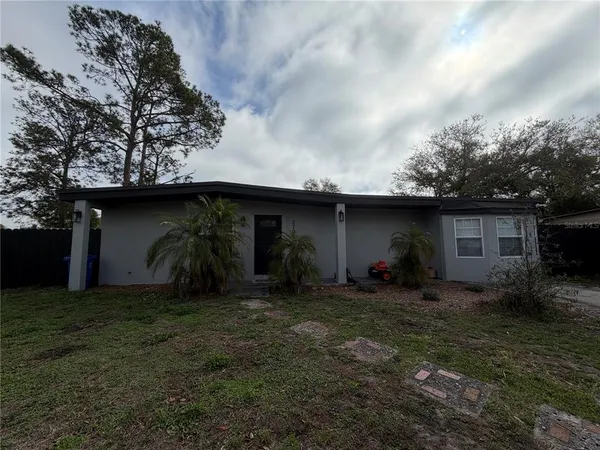 $2,500 | 2706 San Marco Place, Tampa, FL 33619