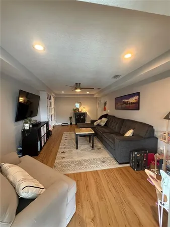 $2,500 | 2706 San Marco Place, Tampa, FL 33619