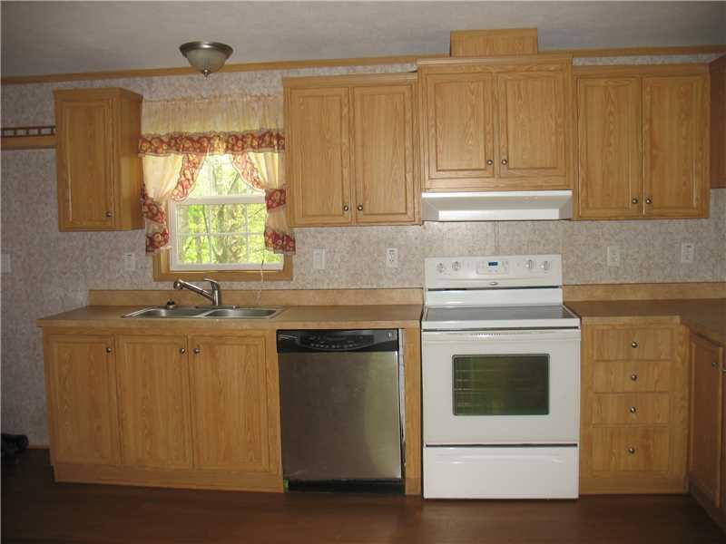 409 E Kepple Road Sarver, PA 16055 - Photo 4 of 10 Kitchen.