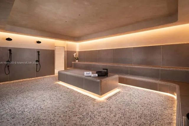 $599,900 | 601 Northeast 1st Street, Unit 4204, Miami, FL 33132