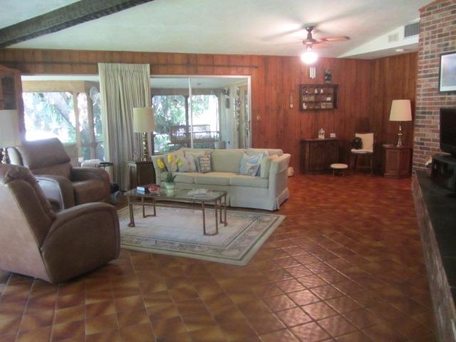 865 Southwest Rustic Circle Stuart, FL 34997 - Photo 11 of 21 living room