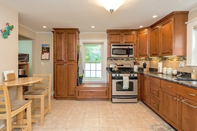 $4,200 | 42 River Ridge, Wellesley, MA 02481